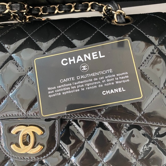 AUTHENTIC Chanel Black Patent Leather Medium Class - Picture 8 of 9